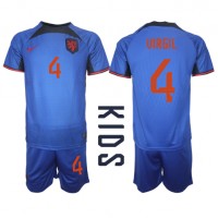 Nederländerna Virgil van Dijk #4 Bortadräkt Barn VM 2022 Kortärmad (+ Korta byxor)